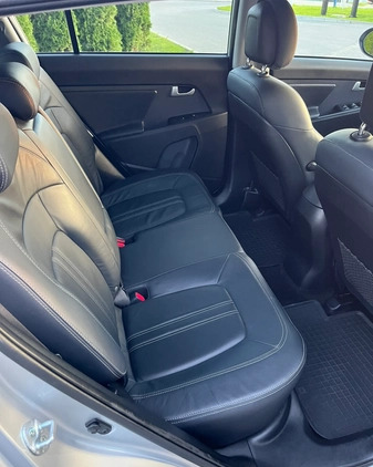 Kia Sportage cena 49900 przebieg: 198583, rok produkcji 2013 z Rzeszów małe 137
